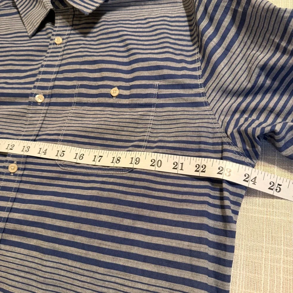 The North Face Mens XL Blue‎ Striped Short Sleeve Button Down Shirt Cotton Blend
